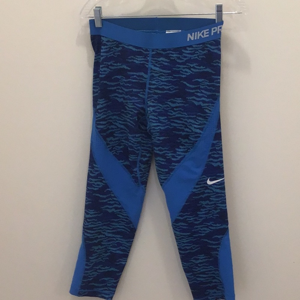 New Nike yoga pants